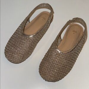 Zara GIRLS SIZE 13 Gold Slingback Ballet Flats. Great used condition.